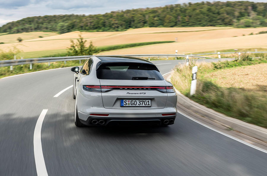 Porsche Panamera GTS Sport Turismo 2020 : premier bilan de conduite - sur la route arrière