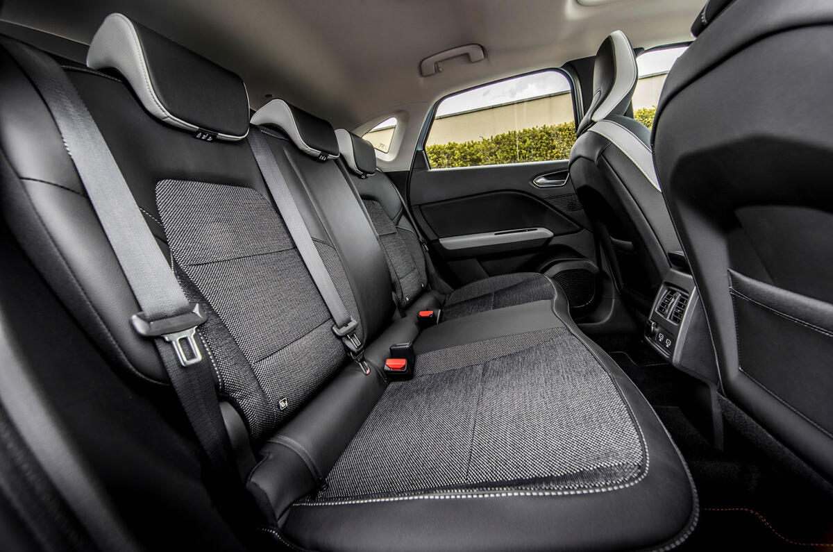 Renault Captur E-Tech PHEV 2020 UK first drive review - rear seats