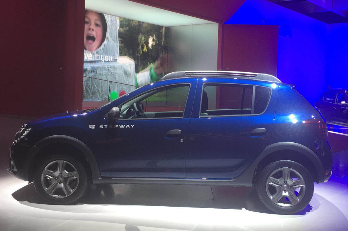 Paris motor show 2016 - show report and gallery