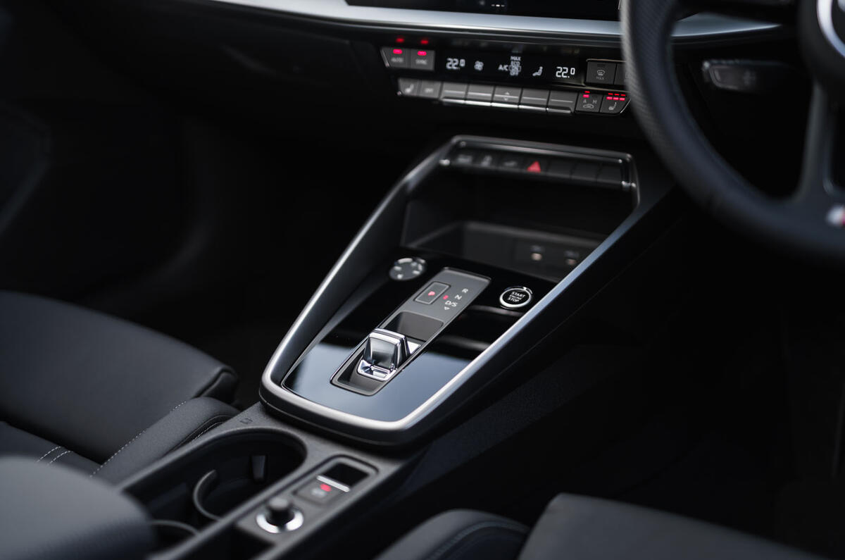 Audi A3 TFSIe 2020 UK first drive review - centre console