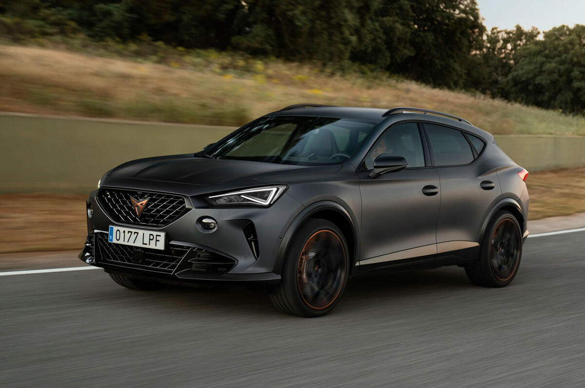 16 Cupra Formentor VZ5 2021 FD track front