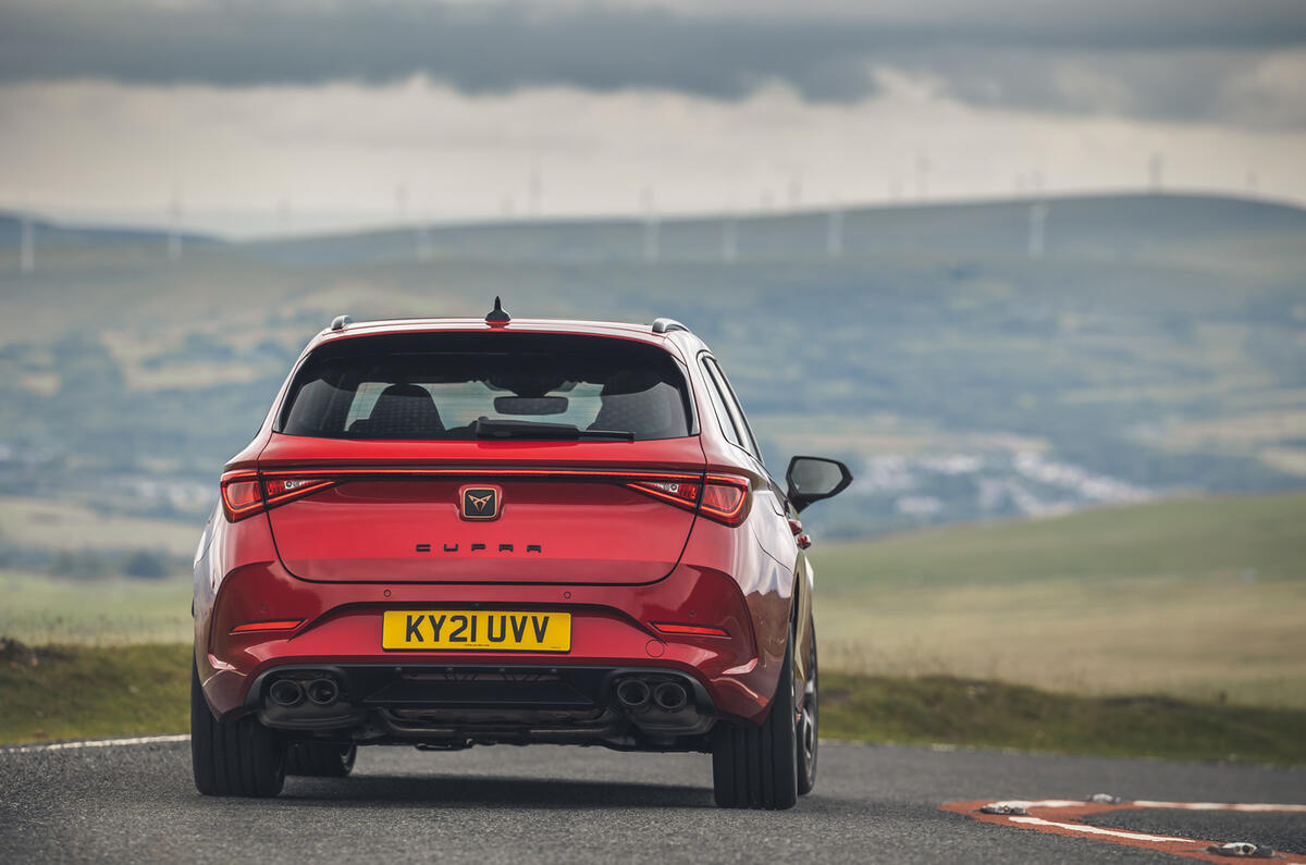 16 Cupra Leon Estate 2021 UE FD angle arrière