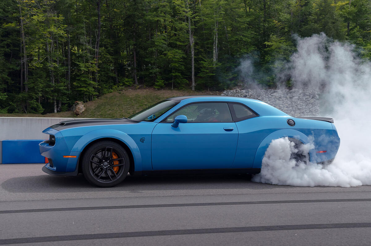 Dodge Challenger SRT Hellcat Redeye Widebody 2018 review