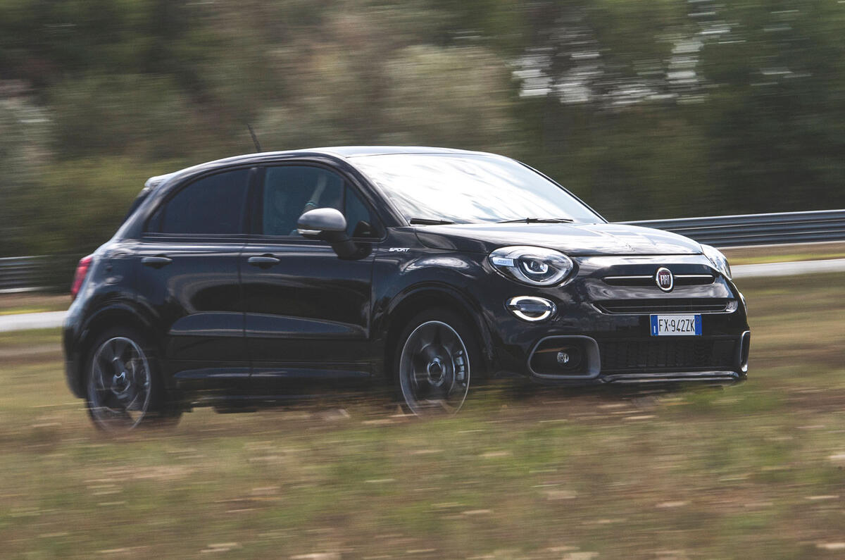 Fiat 500x 1 3 Sport 19 Review Autocar