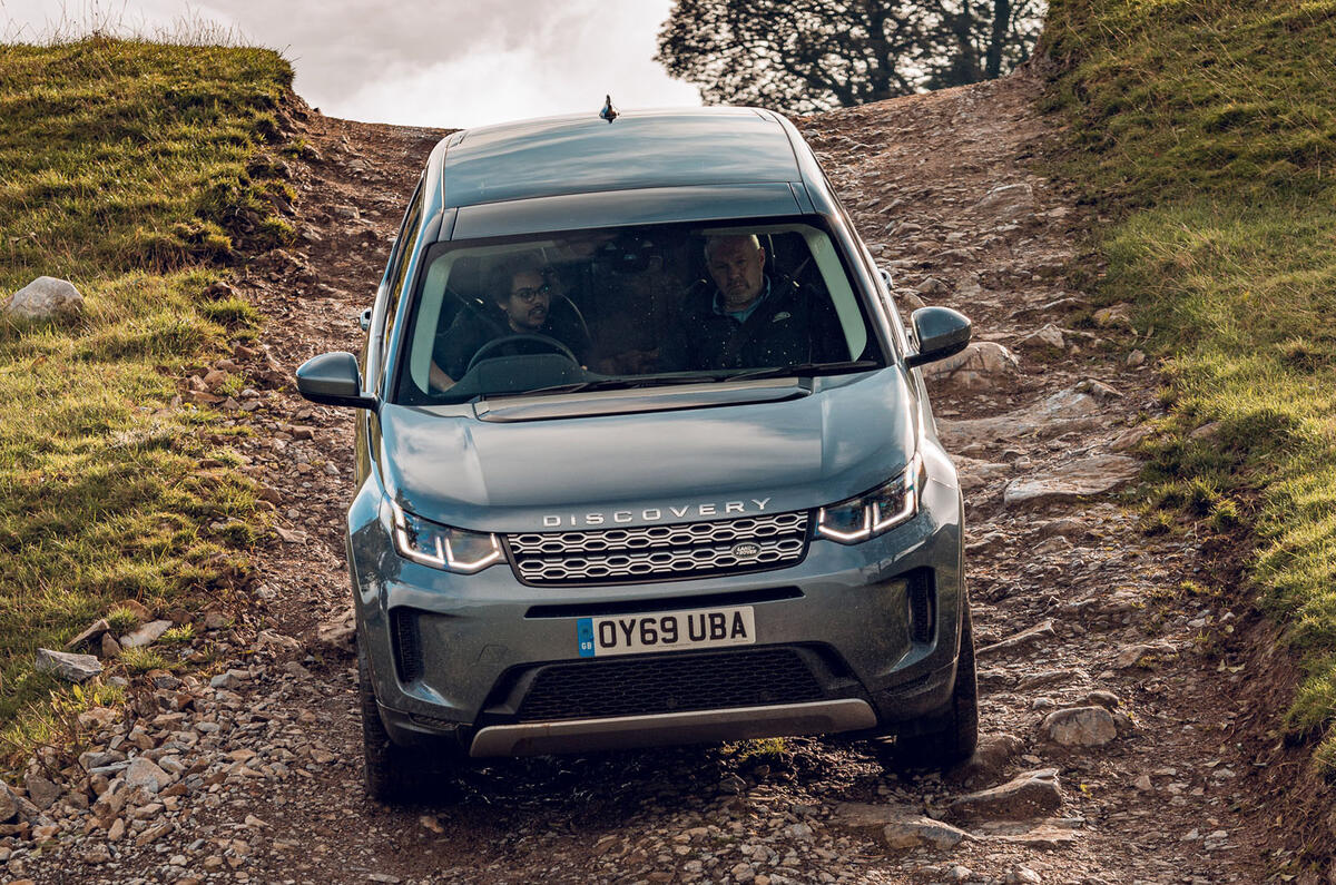 Land Rover Discovery Sport P200 2019 Uk Review Autocar