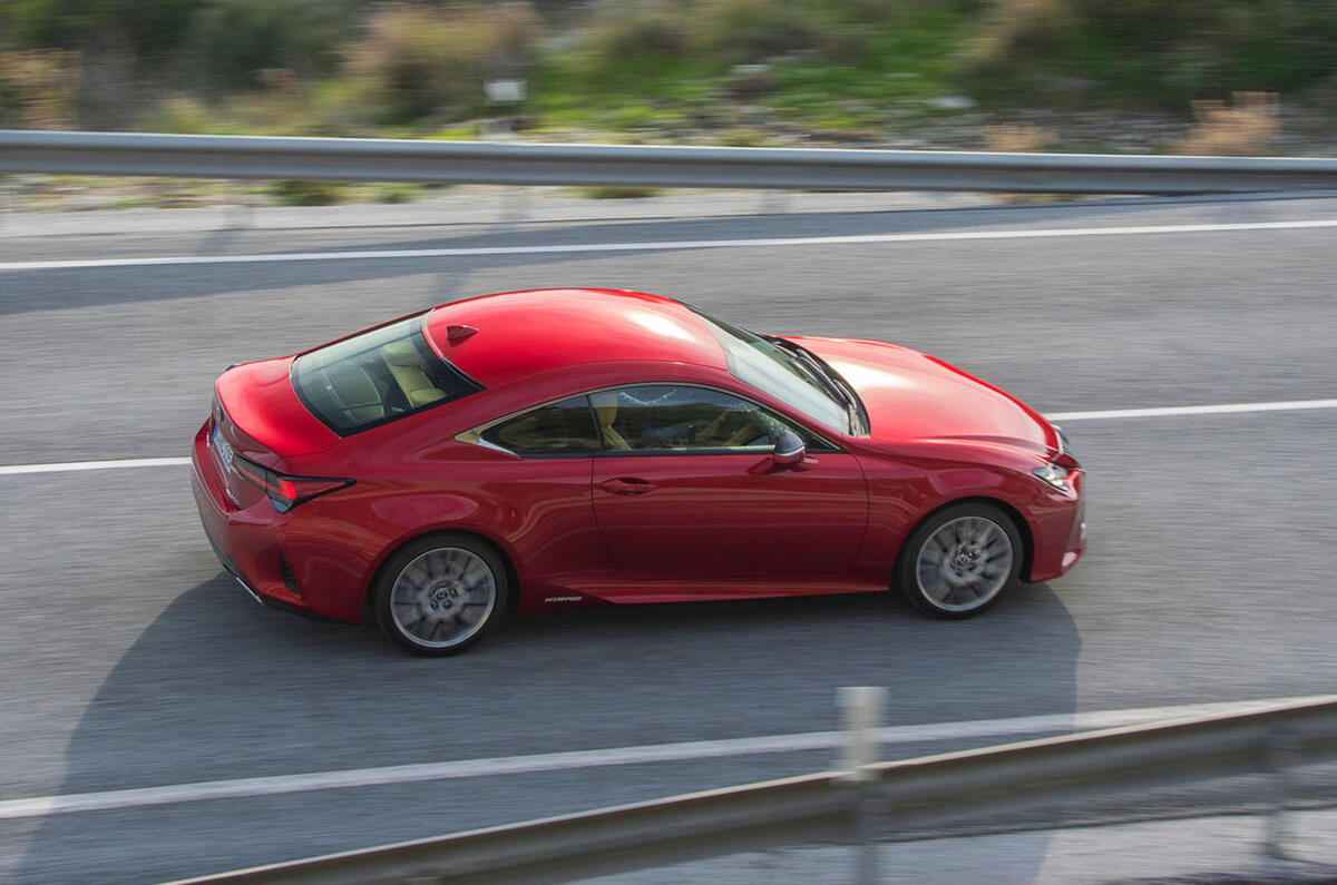 Lexus RC 300h 2019 first drive review - on the road side