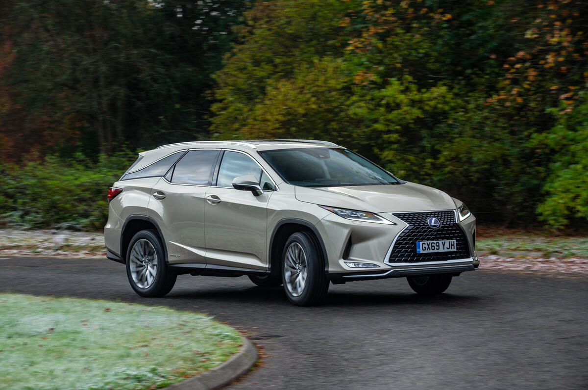 16 Lexus RX 450h L 2021 UE FD avant en virage