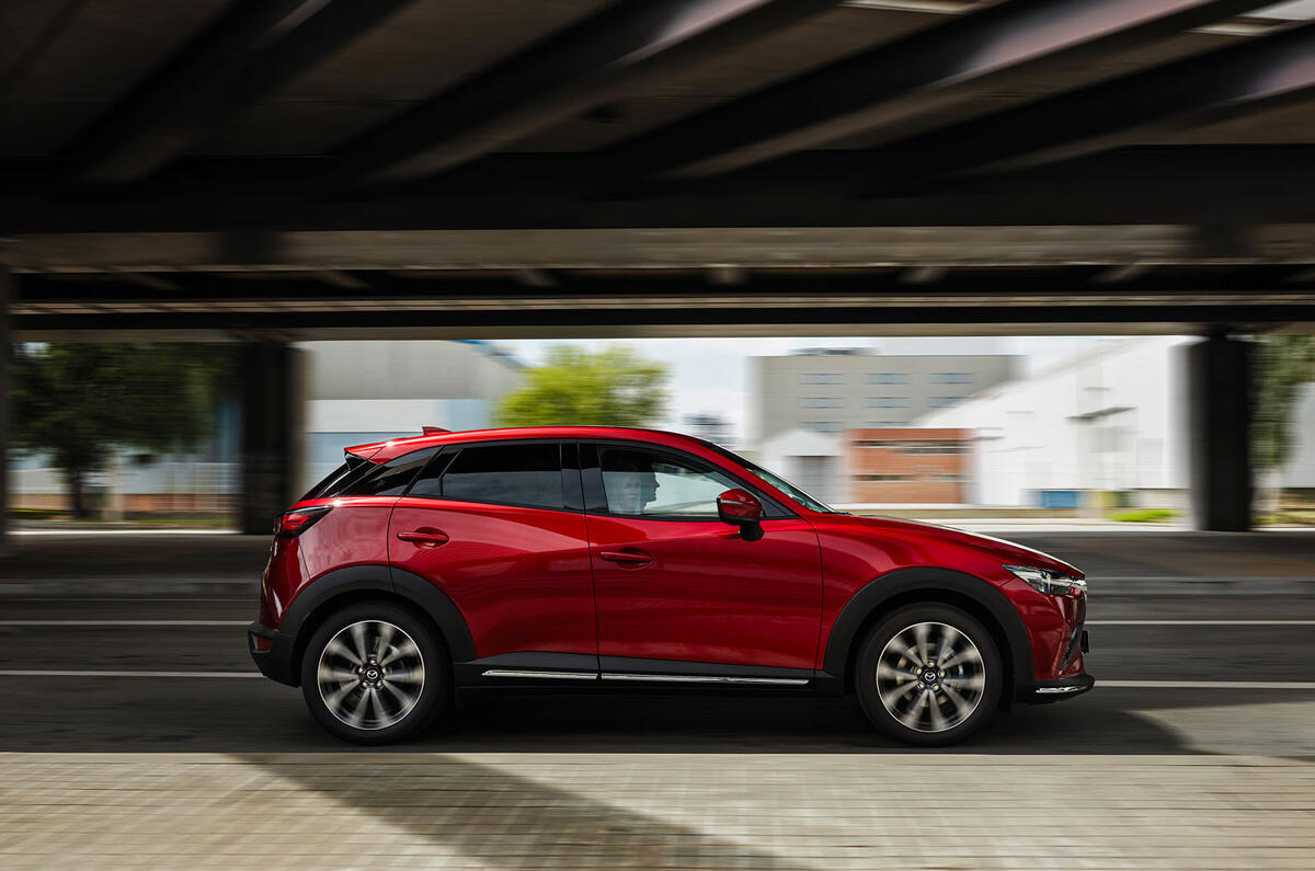 Mazda CX-3 2018 first drive review on the road side