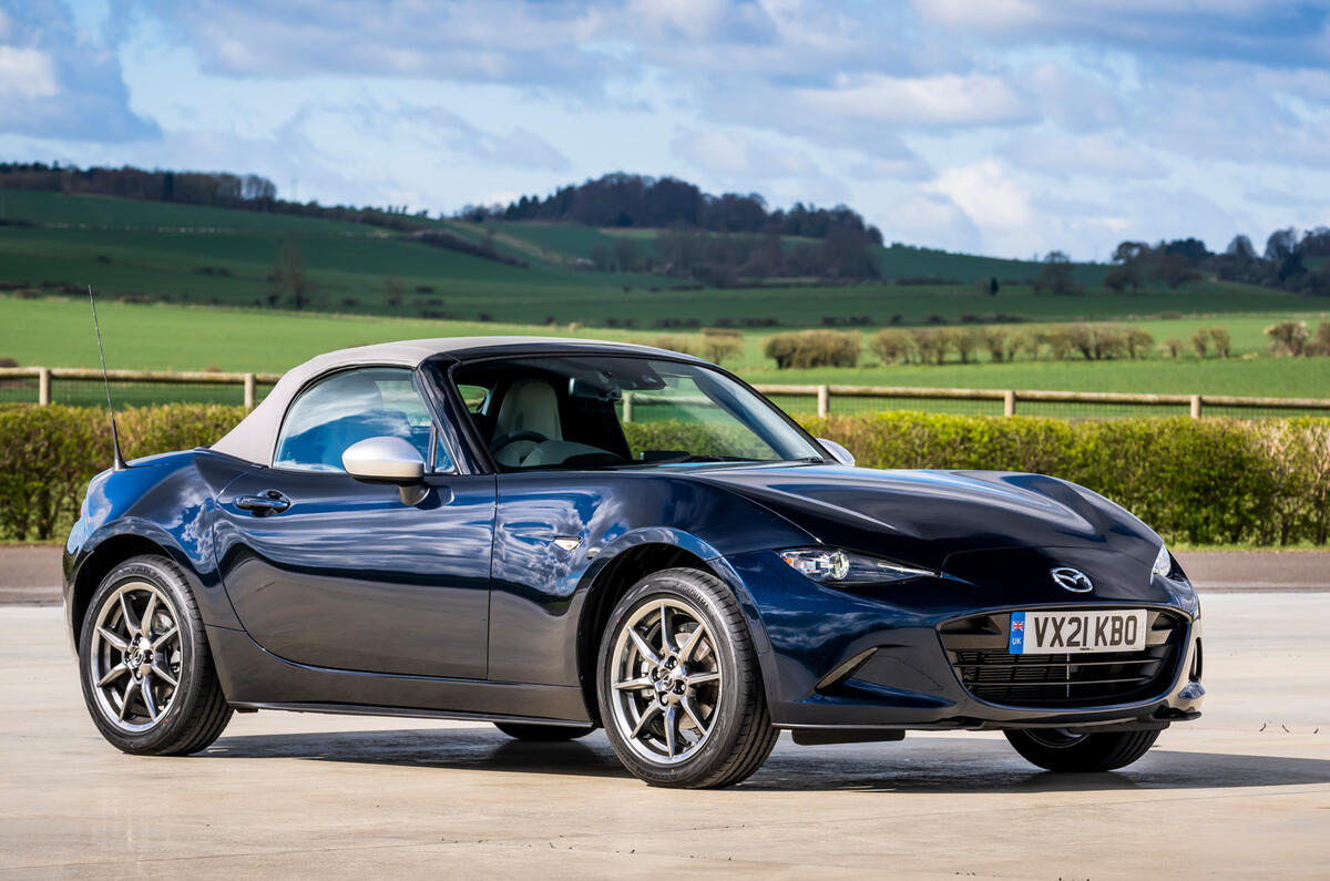 16 Mazda MX 5 Sport Venture 2021 UK FD static