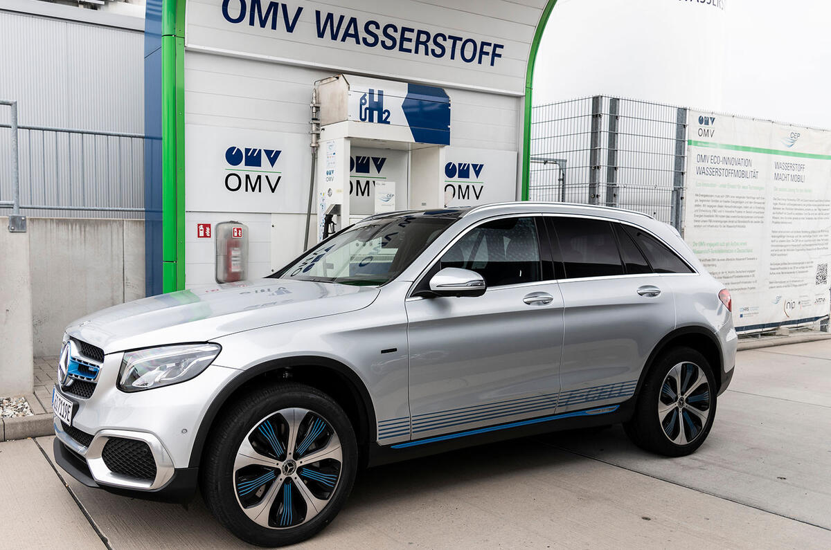 Mercedes Benz F-cell Hydrogen Fuel-cell Car Mercedes Benz F-cell Hydrogen Fuel-cell Car
