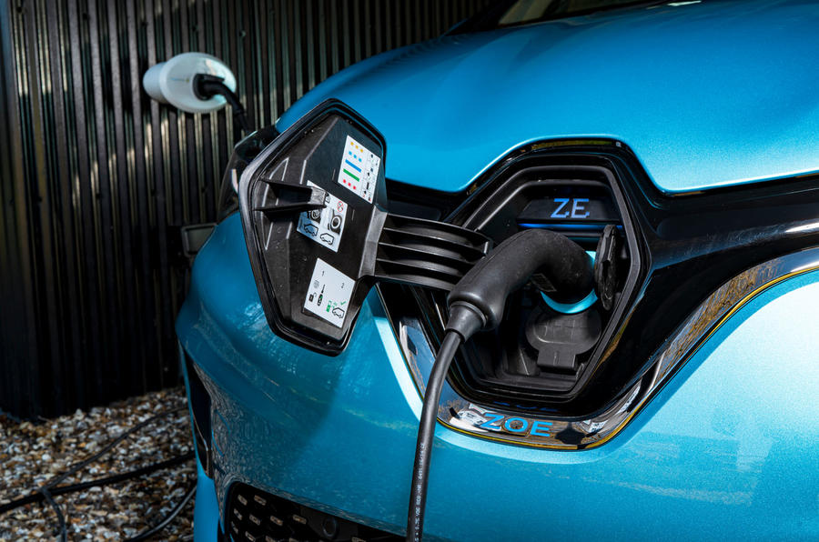 Renault Zoe 2020 : premier bilan de la conduite au Royaume-Uni - port de chargement