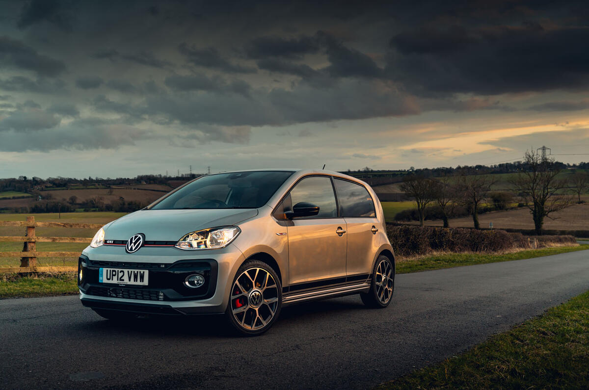 Volkswagen Up GTI 2020 : premier bilan de la conduite au Royaume-Uni - front statique