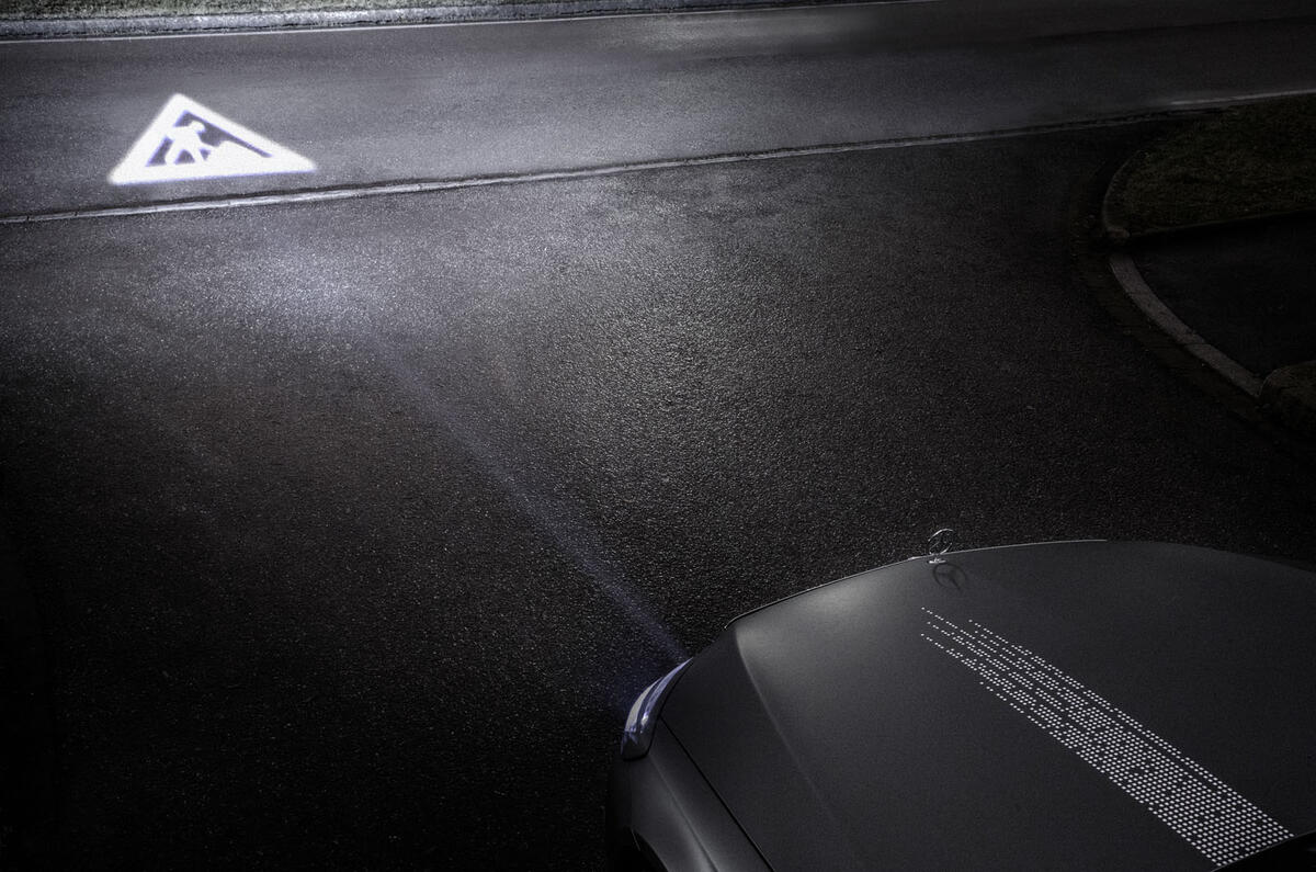 Mercedes Benz Reveals New Digital Lighting Technology