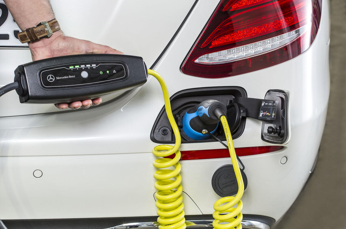 2016 Mercedes Benz E Class E 350 e Mercedes Hybrids. Charging cable
