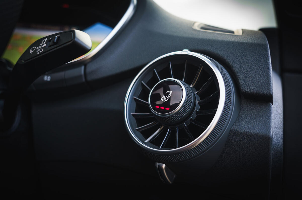 Audi TT Roadster 2019 UK first drive review - air vents