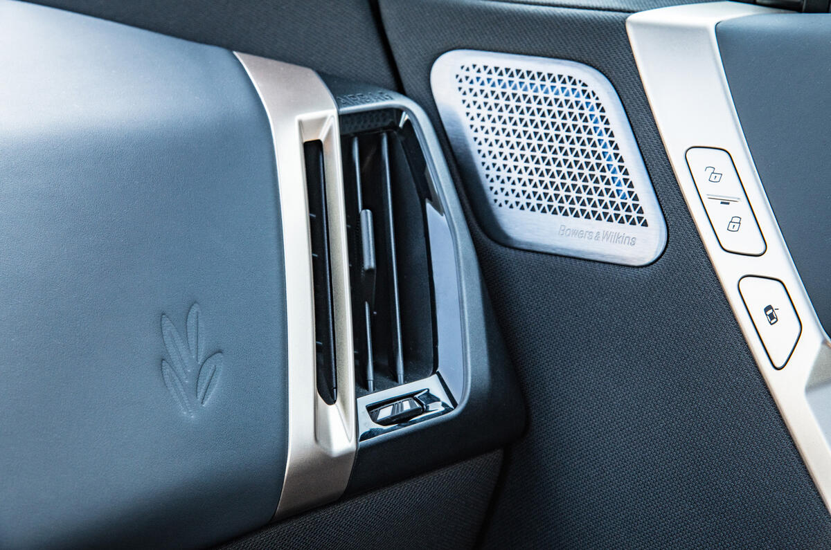 17 bmw ix xdrive 50 2021 first drive review interior trim