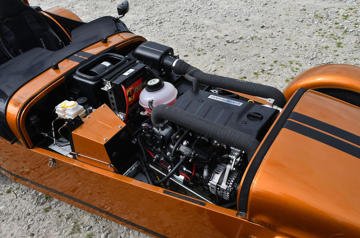 17 Caterham Seven 170 R 2021 UK FD engine