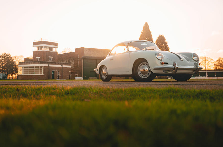Електромобіль Porsche 356 Electrogenic: класичний кузов та сучасний електропривод