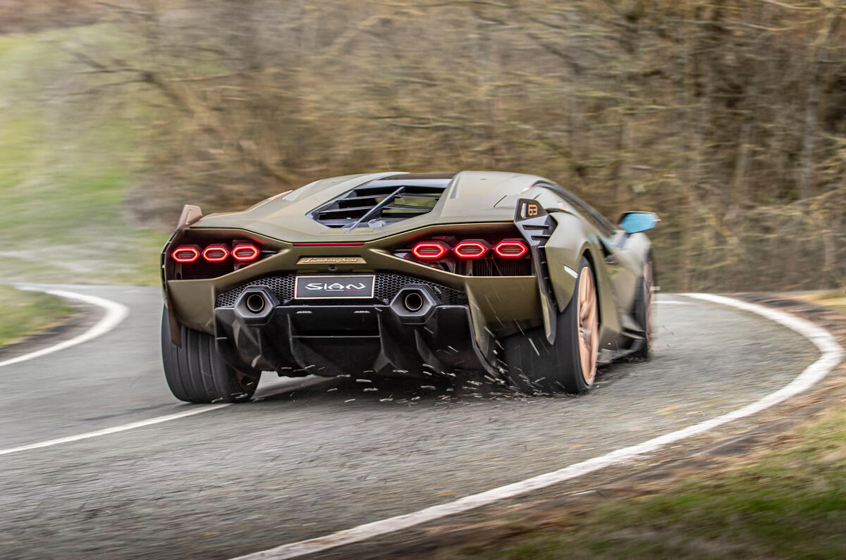 17 Lamborghini Sian 2021 : premier examen de conduite au Royaume-Uni