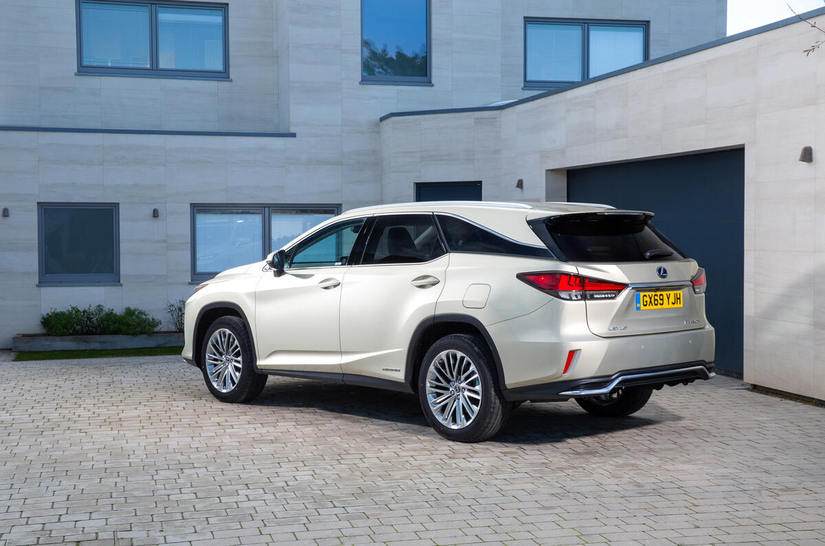 17 Lexus RX 450h L 2021 UE FD arrière statique