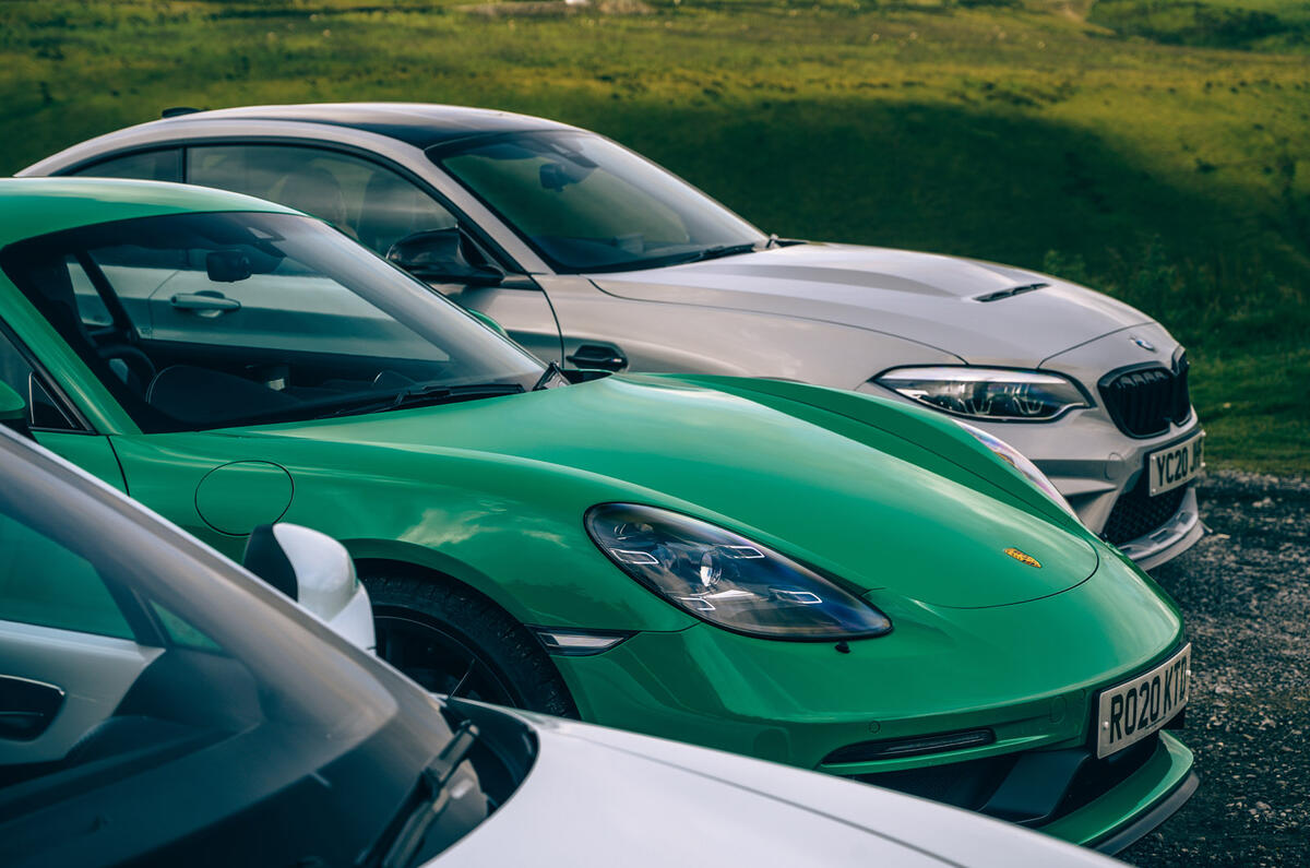 Porsche Cayman - static side