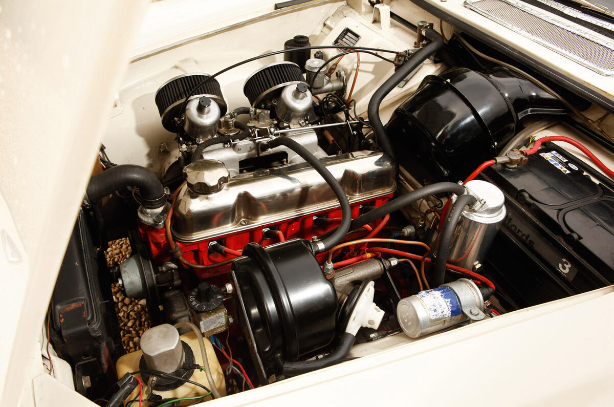 17 volvo p1800