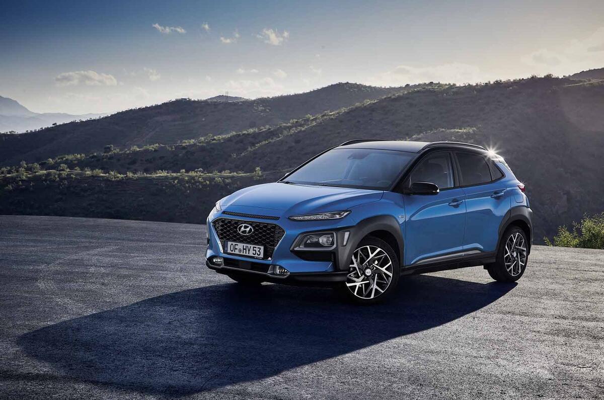 New Hyundai Kona Hybrid Revealed As 70mpg Small Suv Autocar