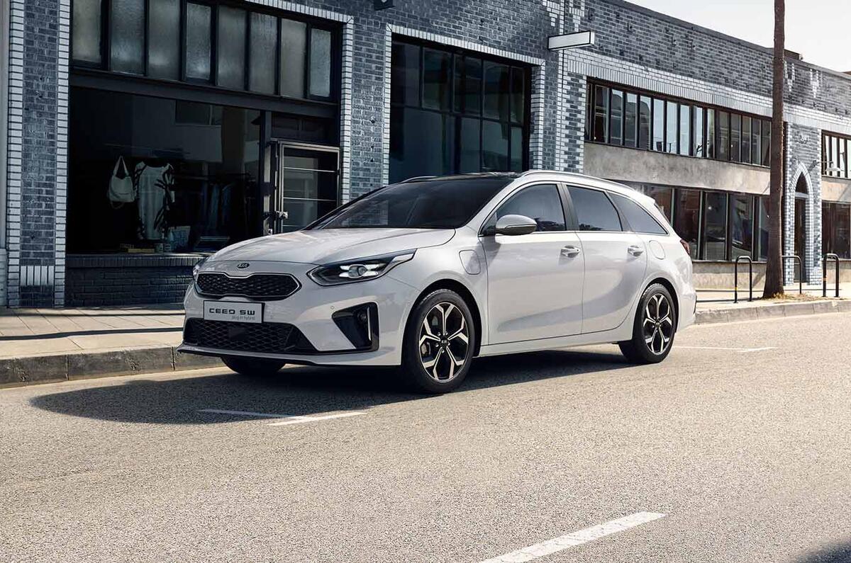 Kia Ceed Sportswagon And Xceed Plug In Hybrids Detailed Autocar