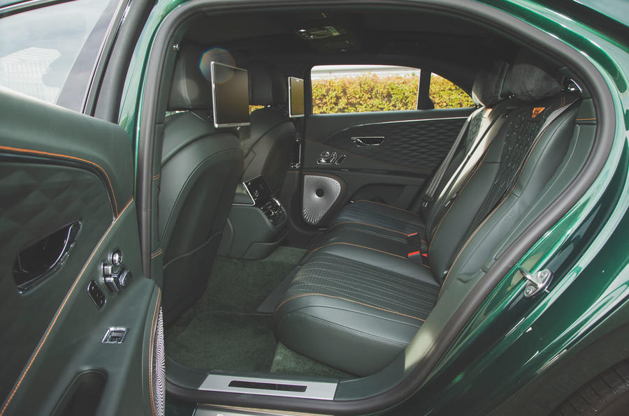 Bentley Flying Spur 2020 : premier bilan de conduite au Royaume-Uni - sièges arrière