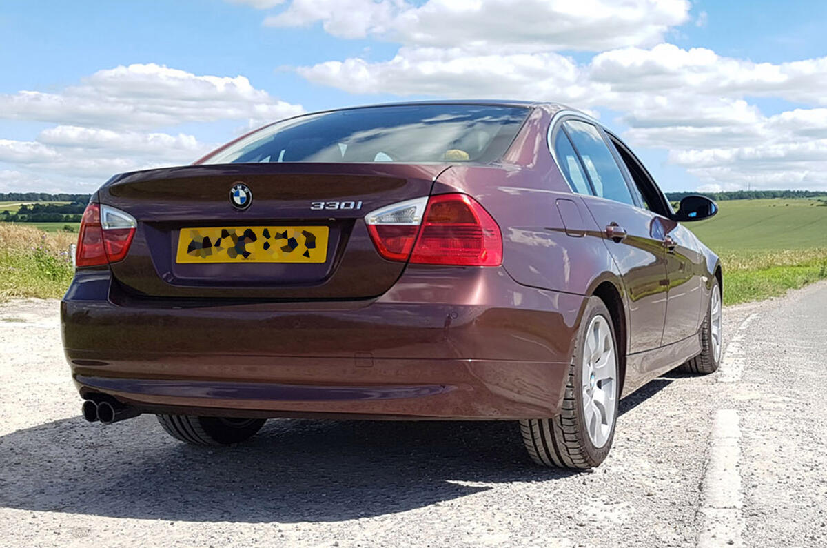BMW 3 Series 330i