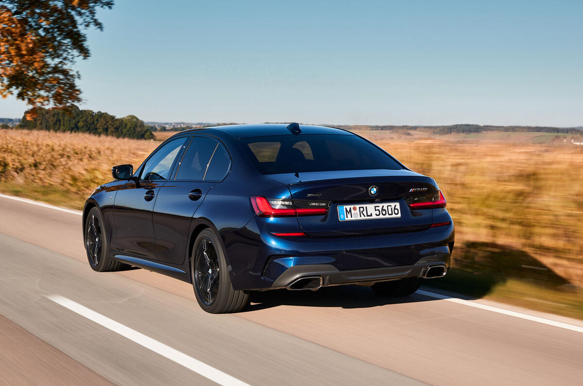 [Image: 18-bmw-m340i-xdrive-2019-fd-otr-rear.jpg?itok=U50gwwRq]