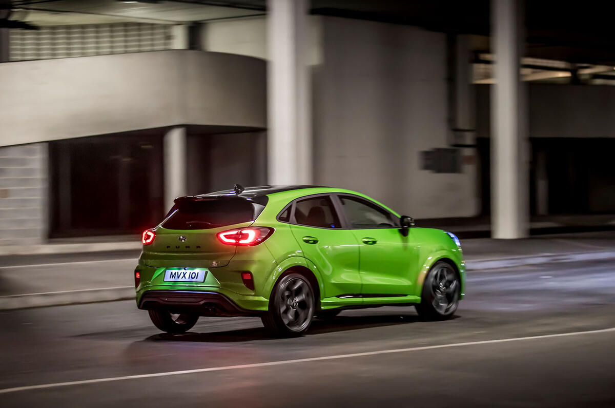 Ford Puma ST 2020 : premier bilan de conduite au Royaume-Uni - sur la route arrière