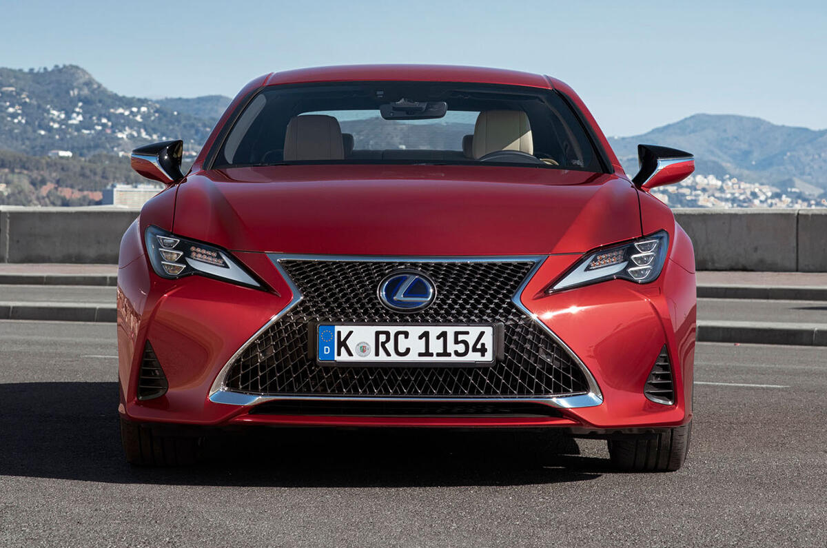 Lexus RC 300h 2019 first drive review - static nose