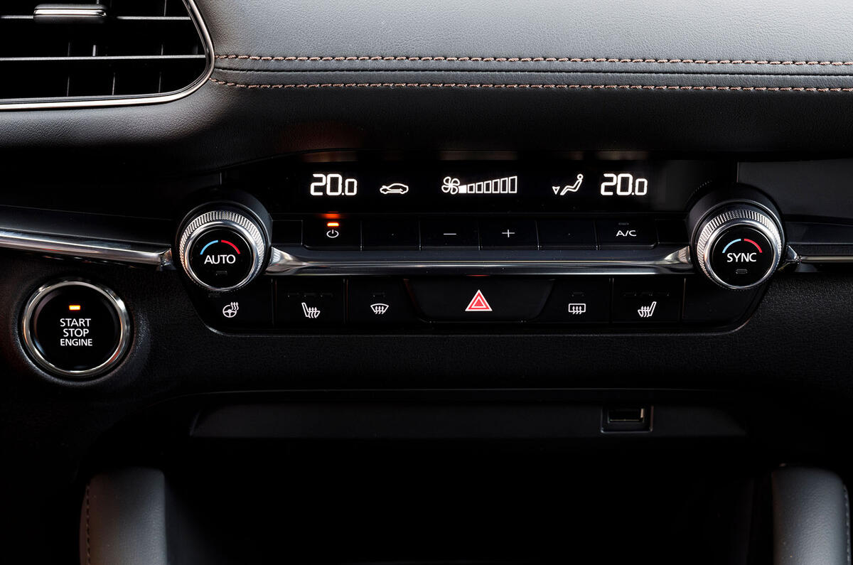 Mazda 3 2.0 Skyactiv-G 2019 first drive review - climate controls