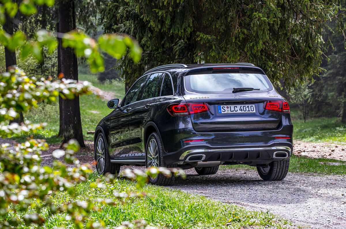 Mercedes Benz Glc 300d 2019 Review Autocar
