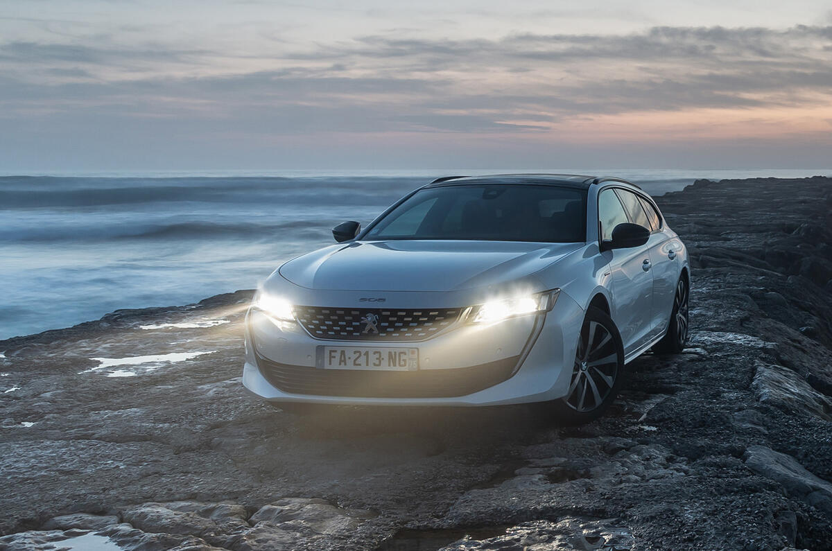 Peugeot 508 SW 2018 first drive review - static lights