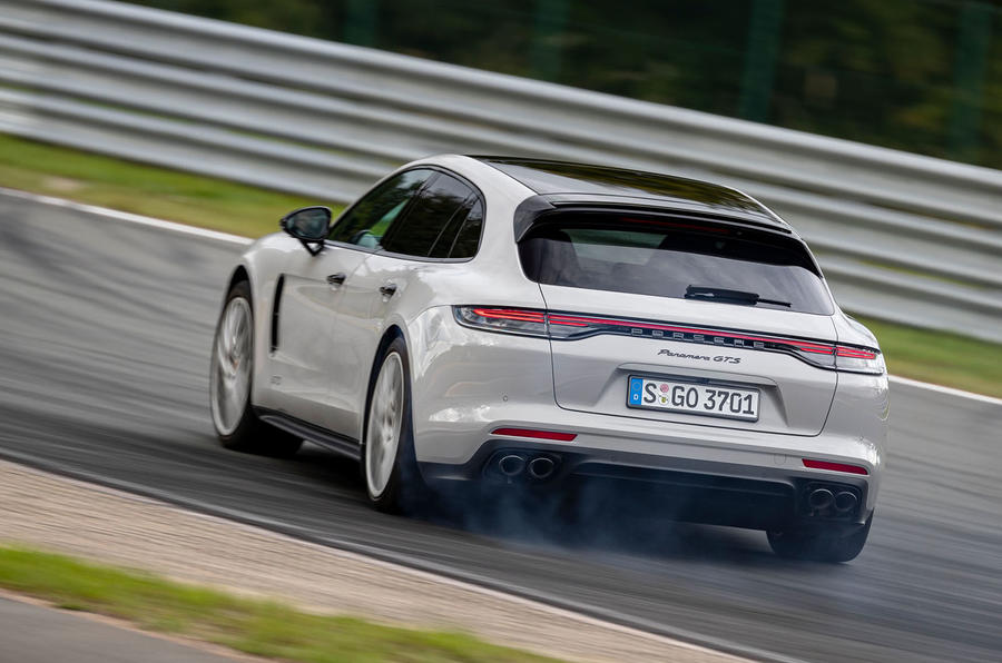 Porsche Panamera GTS Sport Turismo 2020 : premier bilan de conduite - piste arrière