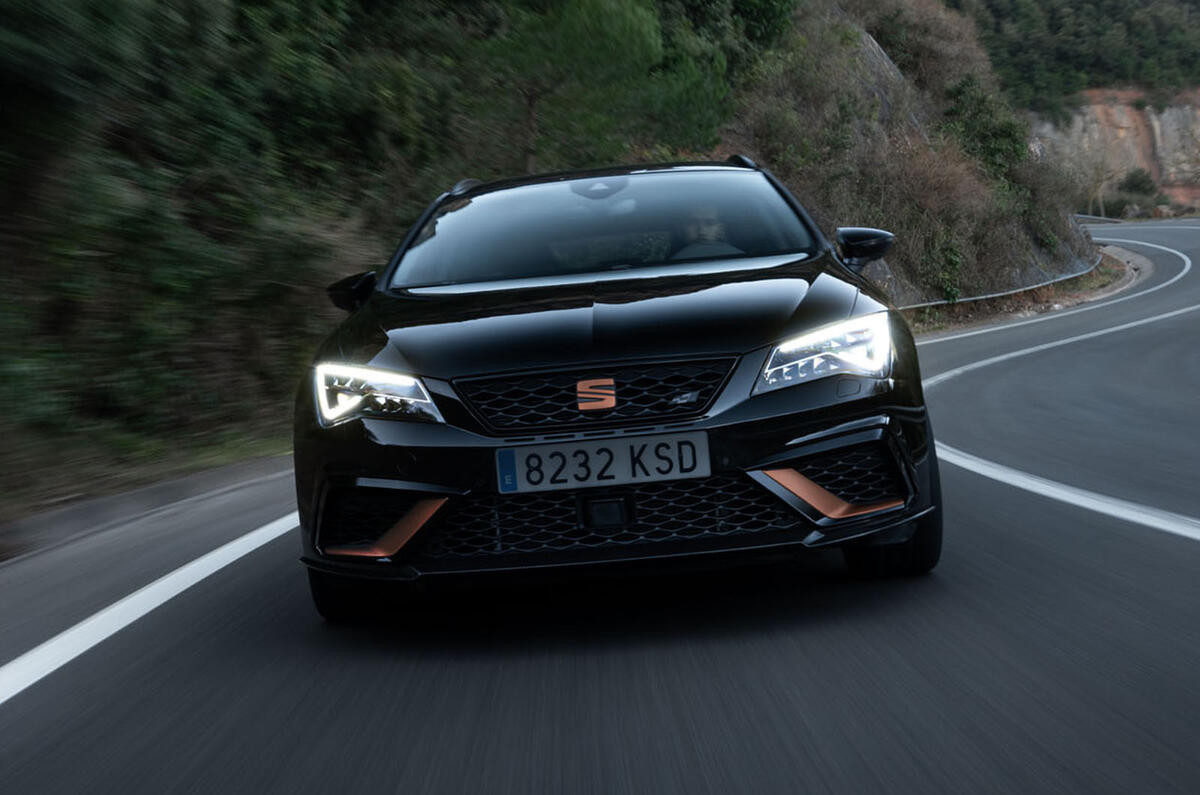 Seat Leon Cupra R ST 2019 first drive review - on the road nose