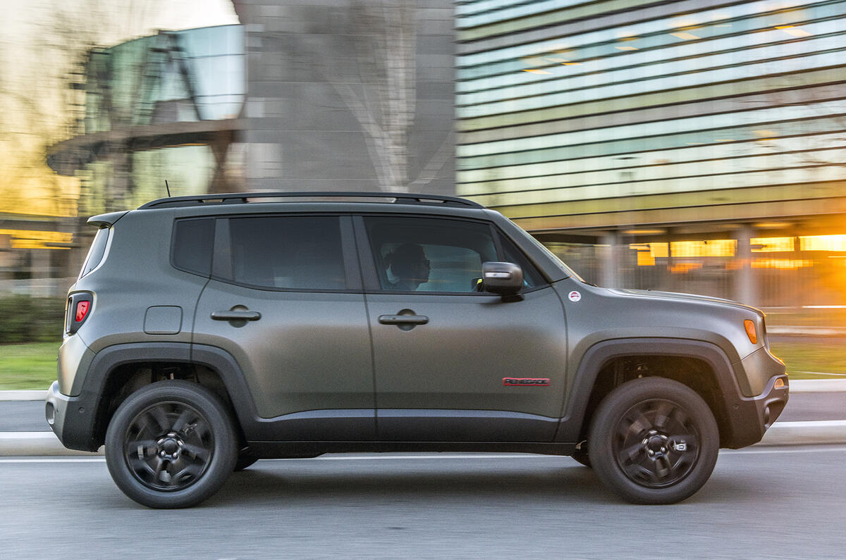 Facelifted Jeep Renegade Starts At 19 200 Autocar