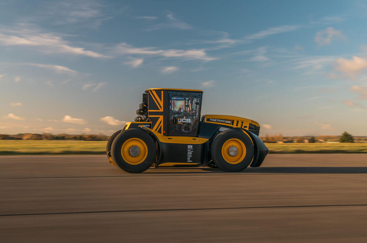 Christmas Road Test The World S Fastest Tractor Autocar