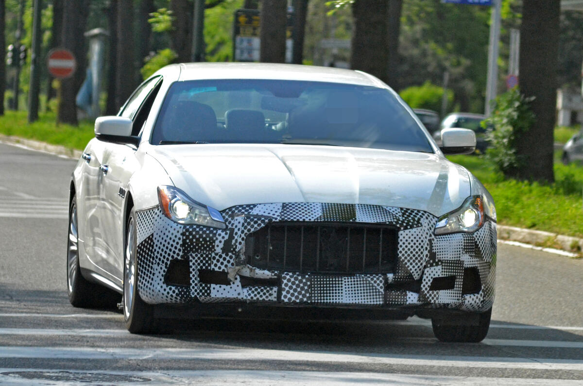 Maserati Quattroporte facelift spy picture