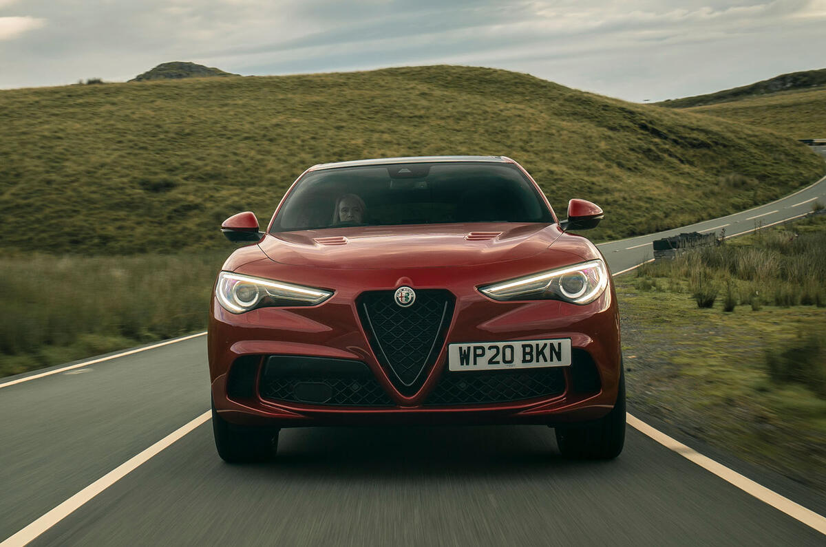 Alfa Romeo Stelvio Quadrifoglio 2020 : premier bilan de la conduite au Royaume-Uni