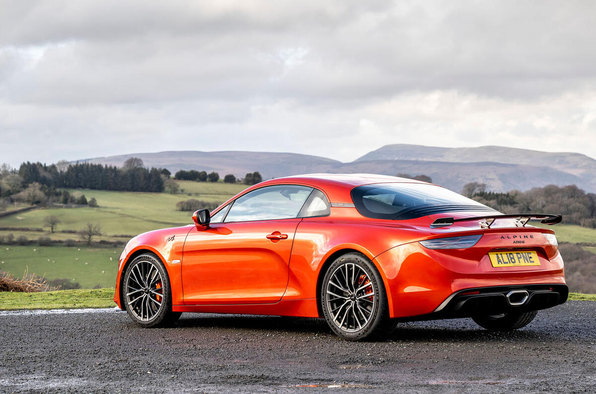 19 Alpine A110 S 2022 UE : premier essai de conduite - statique arrière