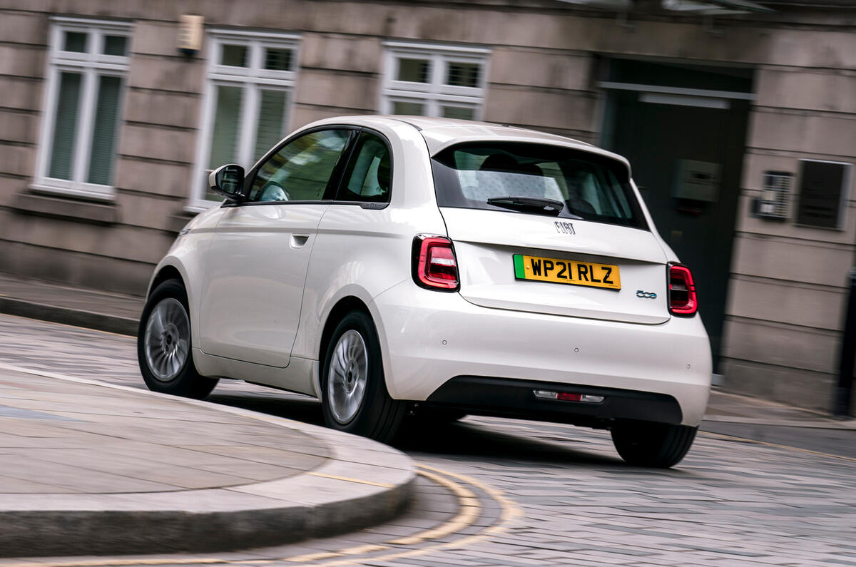 19 Fiat 500e Action 2021 UK FD on road rear