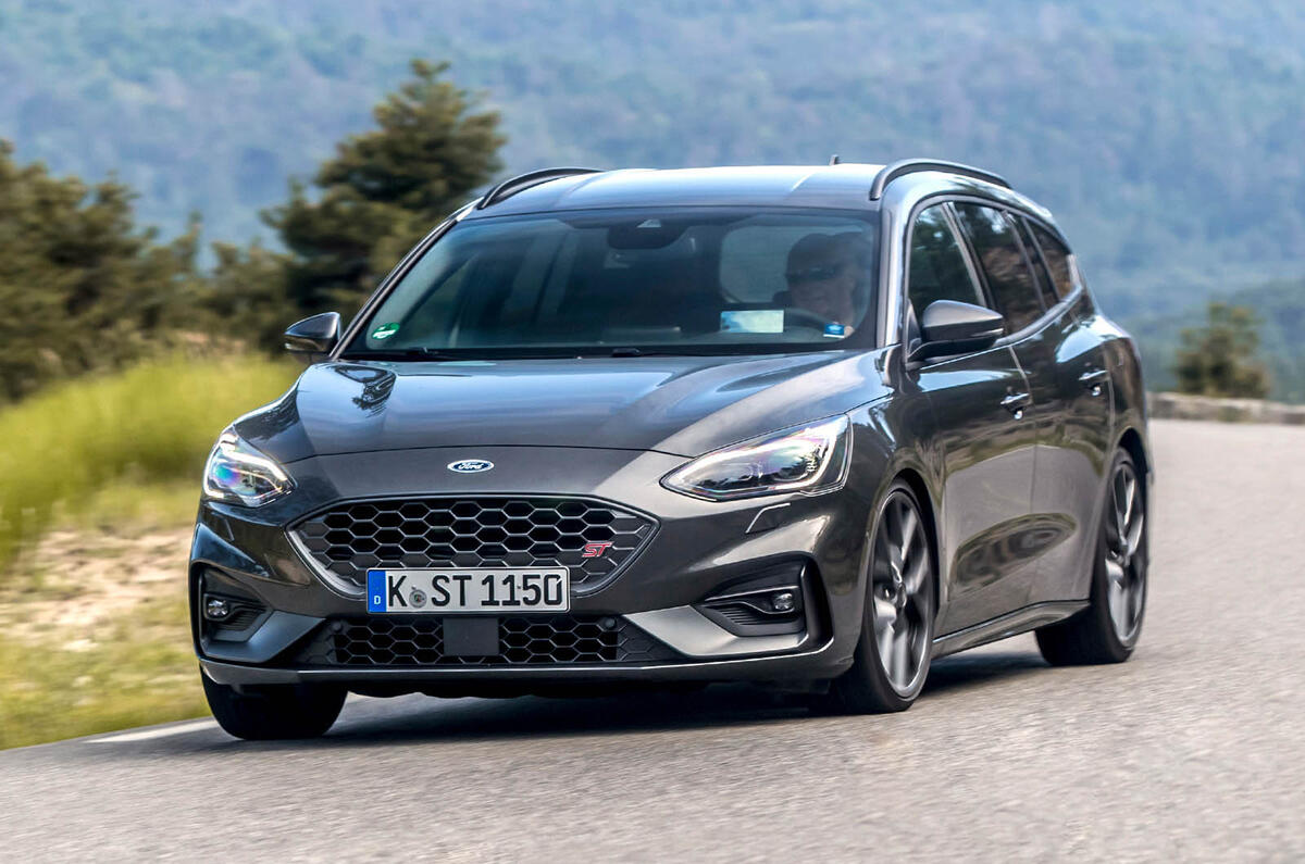 Ford Focus St Estate 2 0 Ecoblue 2019 Review Autocar