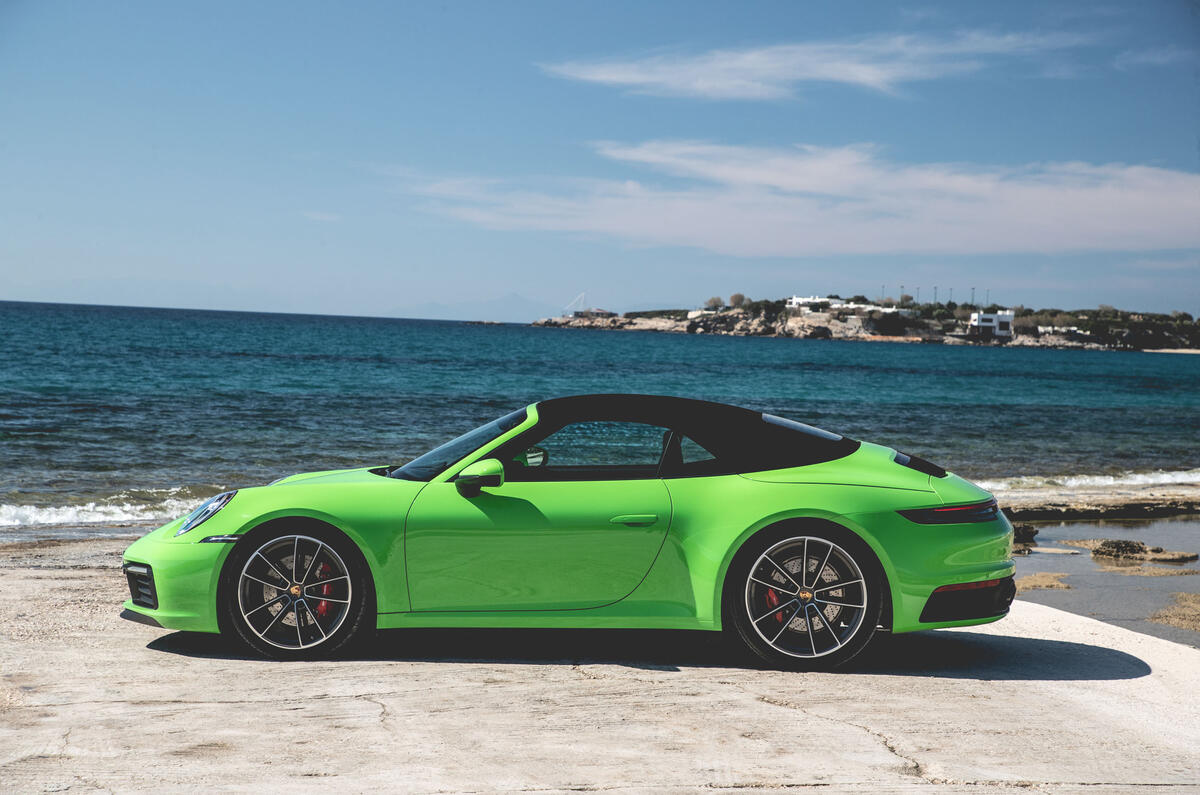 Porsche Roof Transport System For The 911 Youtube