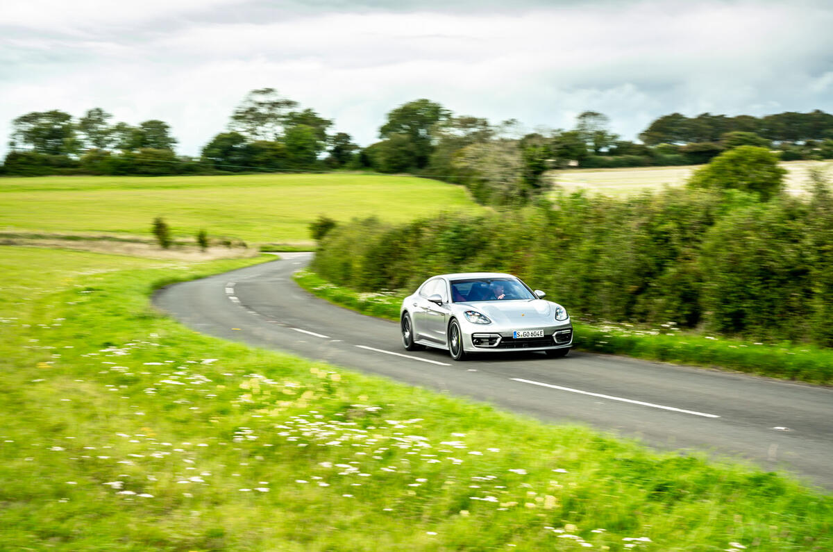 Porsche Panamera e-Hybrid 2020 : premier bilan de la conduite au Royaume-Uni - domaines