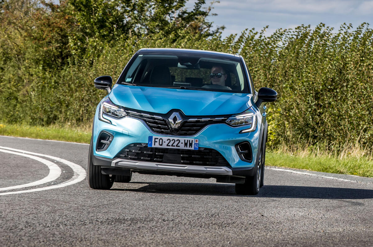 Renault Captur E-Tech PHEV 2020 UK first drive review - cornering front