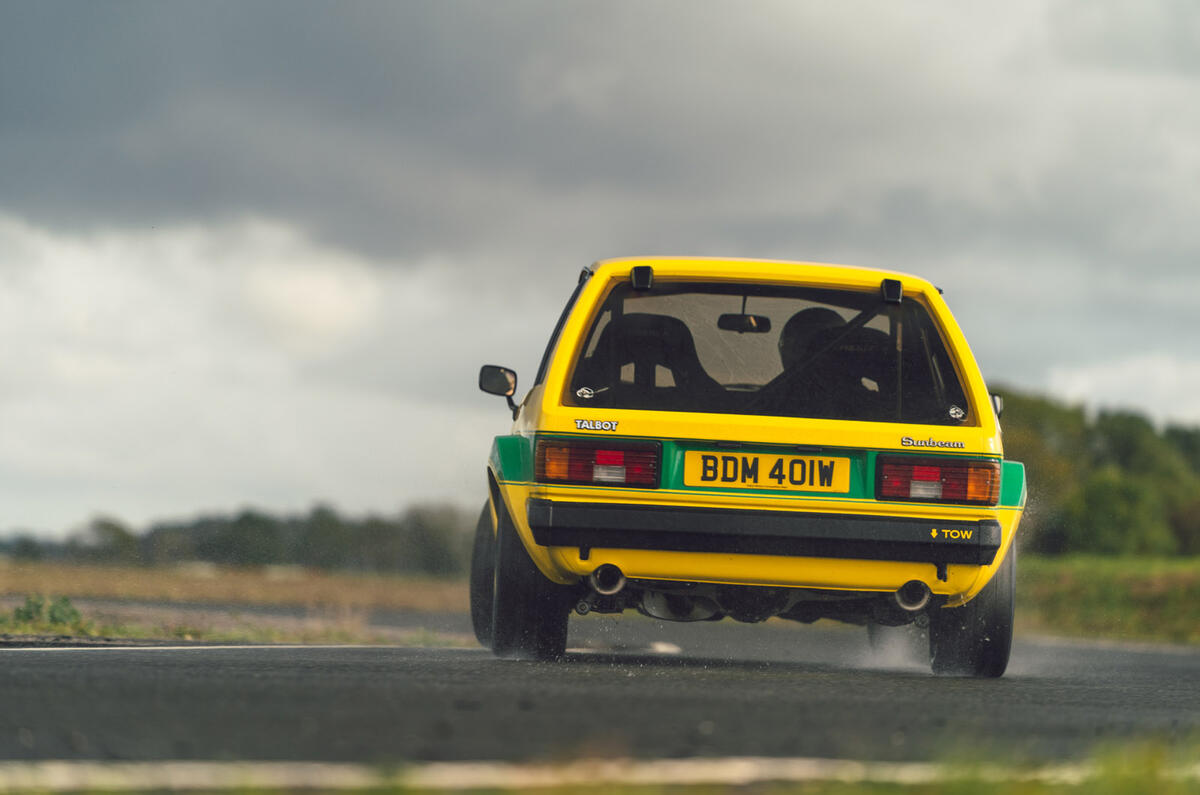 19 Tolman Talbot Sunbeam Lotus 2021 : premier examen de conduite sur l'arrière de la piste