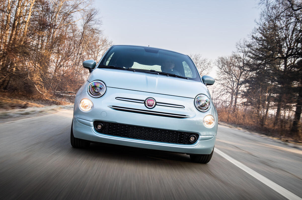 Fiat 500 Hybrid 2020 first drive review - on the road nose
